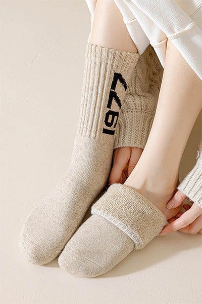 Women's Extra Thick Wool Crew Socks - Number Pattern Thermal Winter Socks 2 Pack