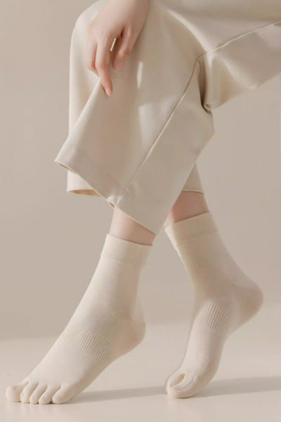Women's Crew Socks Long Staple Cotton 4 Pairs Solid Color Five Finger Toe Socks