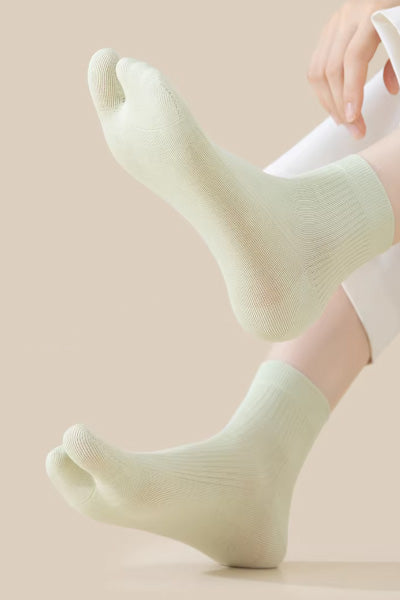 Women's Ankle Socks Long Staple Cotton Split Toe Five Finger 4 Pairs Solid Color