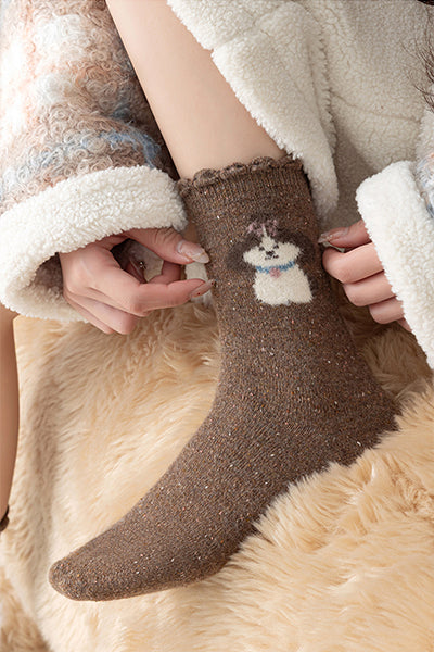 Women's Crew Socks Wool Winter 4 Pairs Thermal Cartoon Patterned Knit