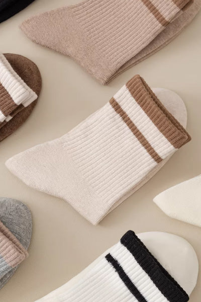 Women's Crew Socks Long Staple Cotton 5 Pairs Lace Solid Color