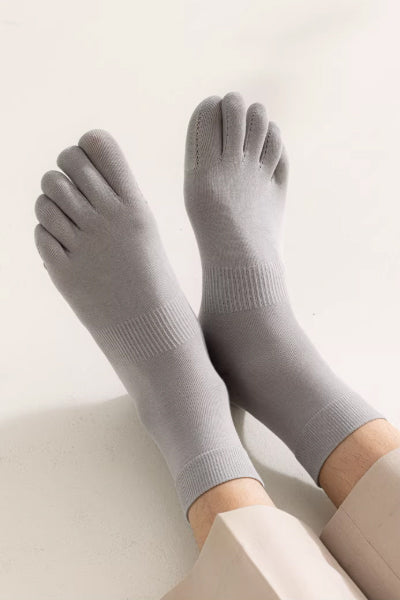 Men's Ankle Socks Long Staple Cotton 4 Pairs Toe Separator Solid Color