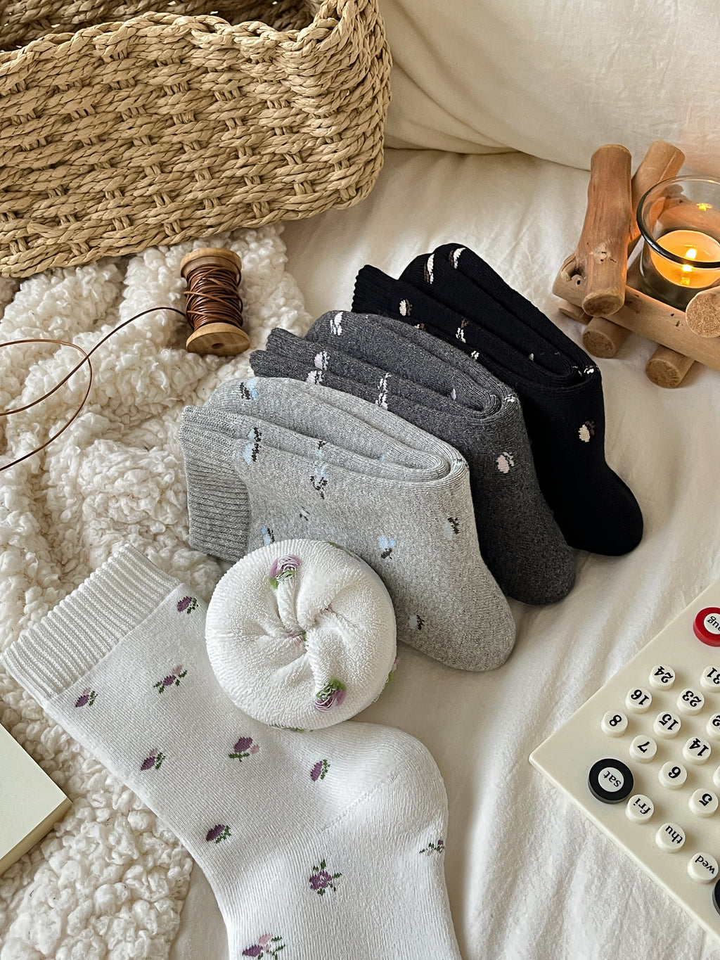 Women's Thick Warm Floral Crew Socks - Soft Cotton Winter Socks 3 Pack