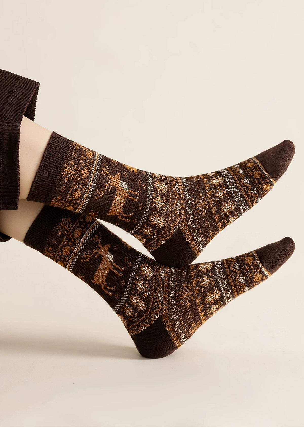 Women's reindeer cotton crew socks — Coffee reindeer socks full profile