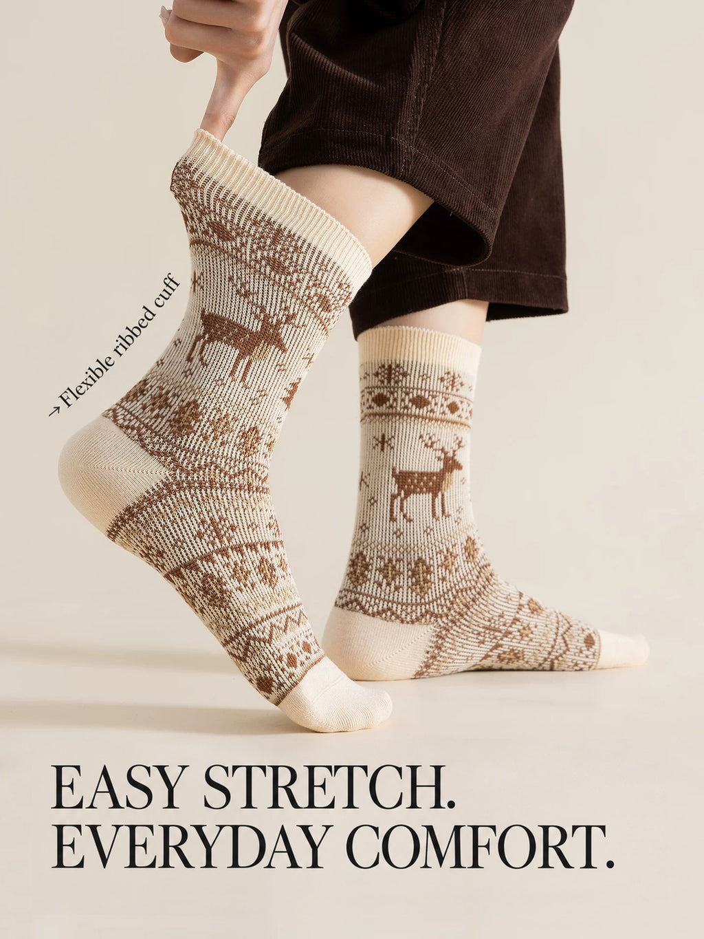 Women's reindeer cotton crew socks — Flexible ribbed sock cuff