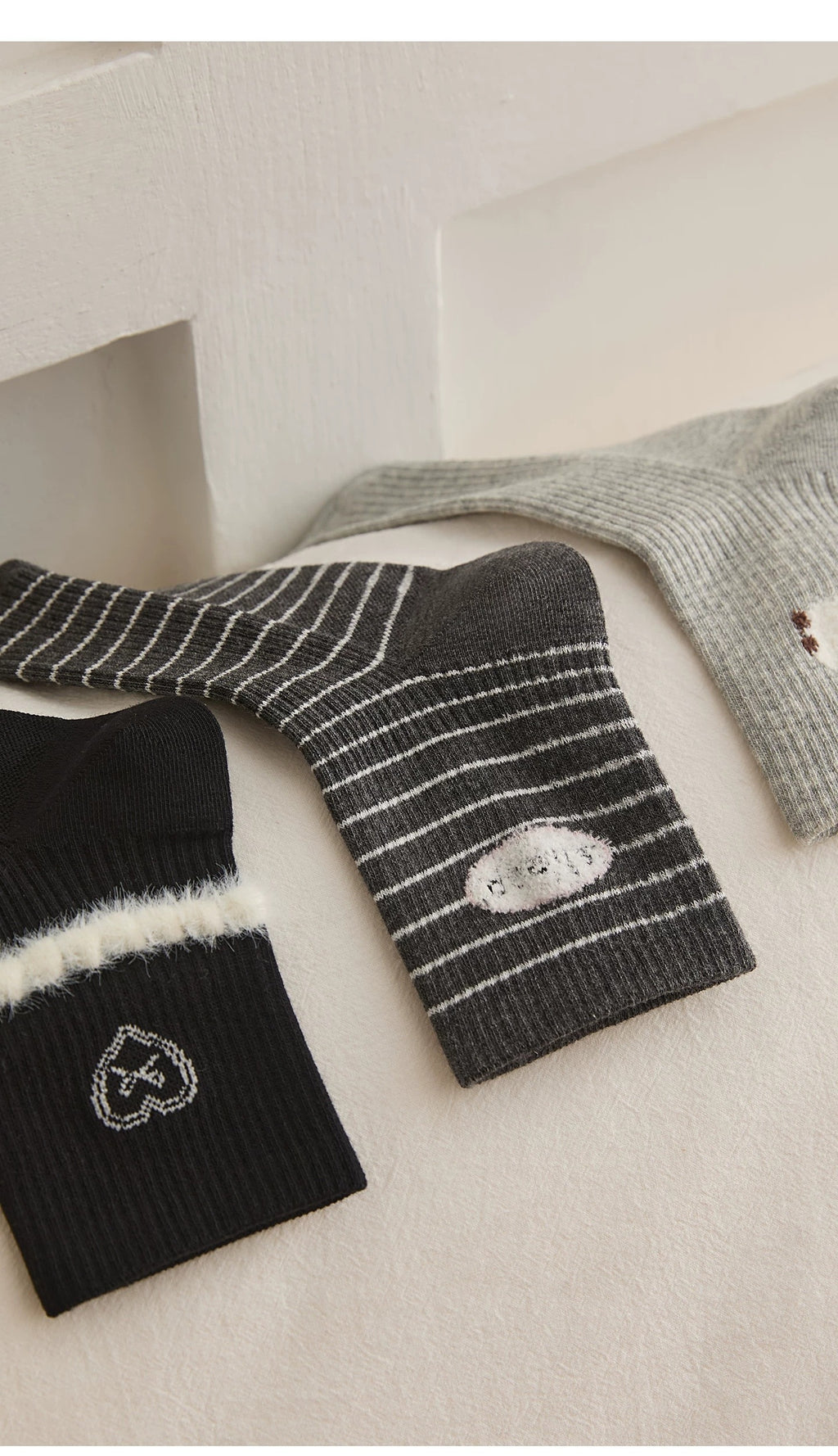 English main image 4 Playful character cotton crew socks